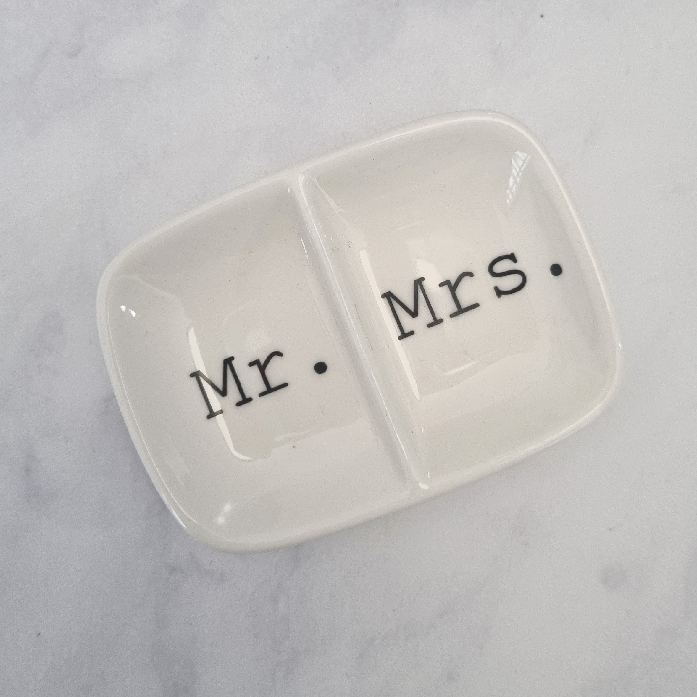 PL374 Plato para Joyeria Mr & Mrs