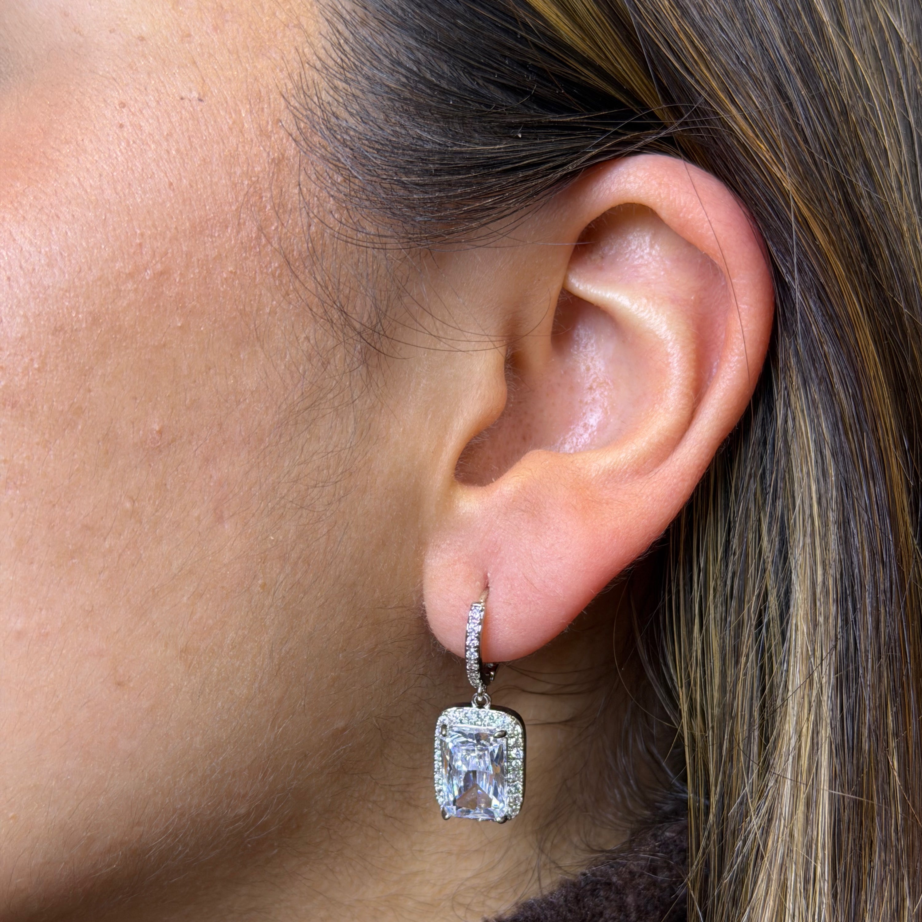 AP976 ARETES PLATA RECTANGULO ORILLA REDONDA