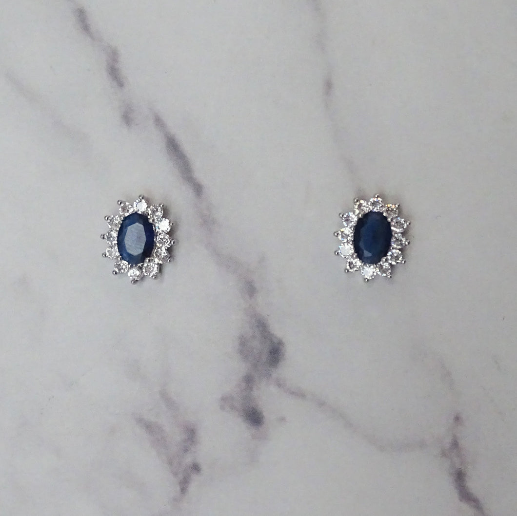 AP342 Aretes Plateados Lady Di Azul