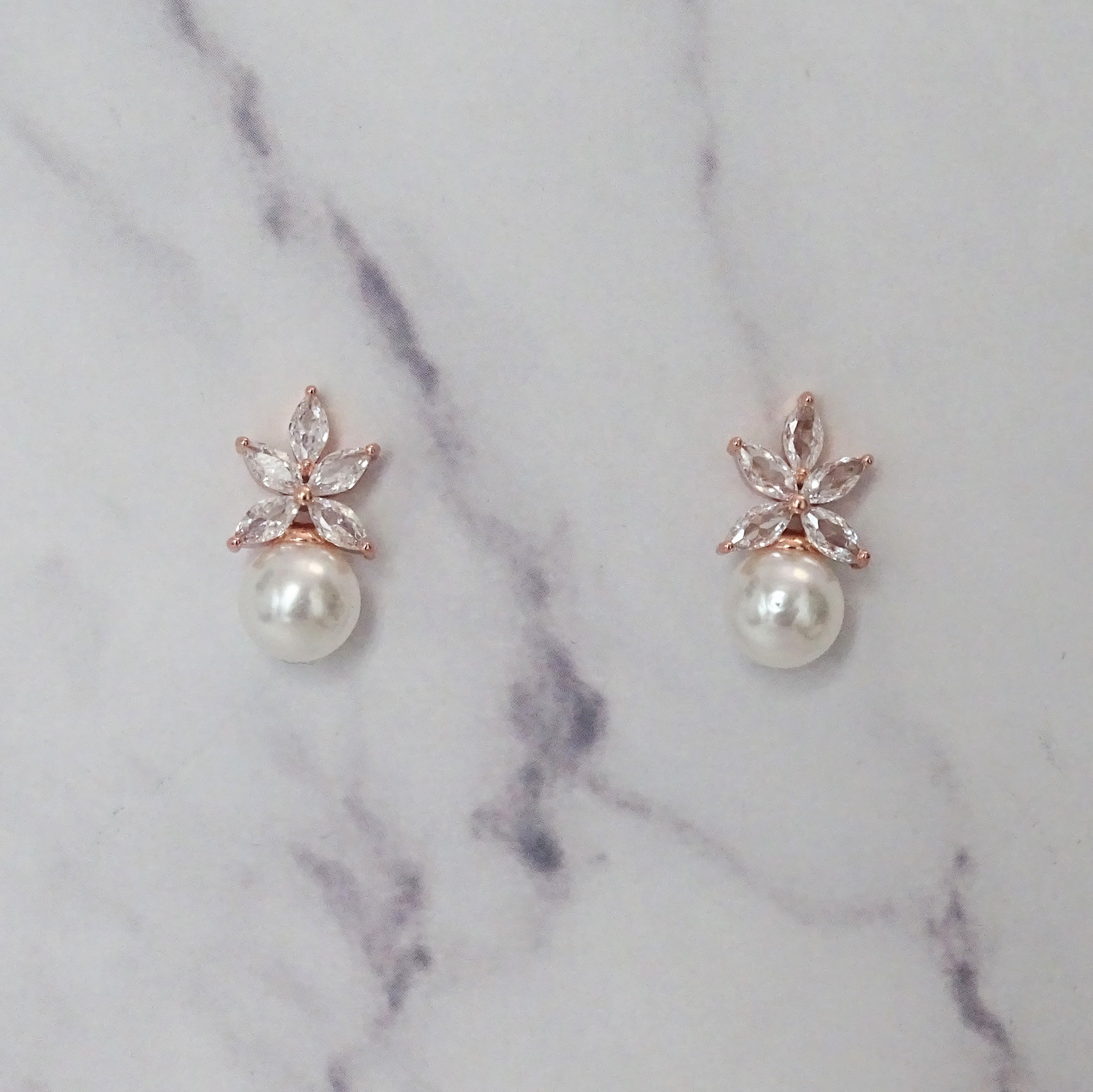 AP352 Aretes Oro Rosa Tomate Mini