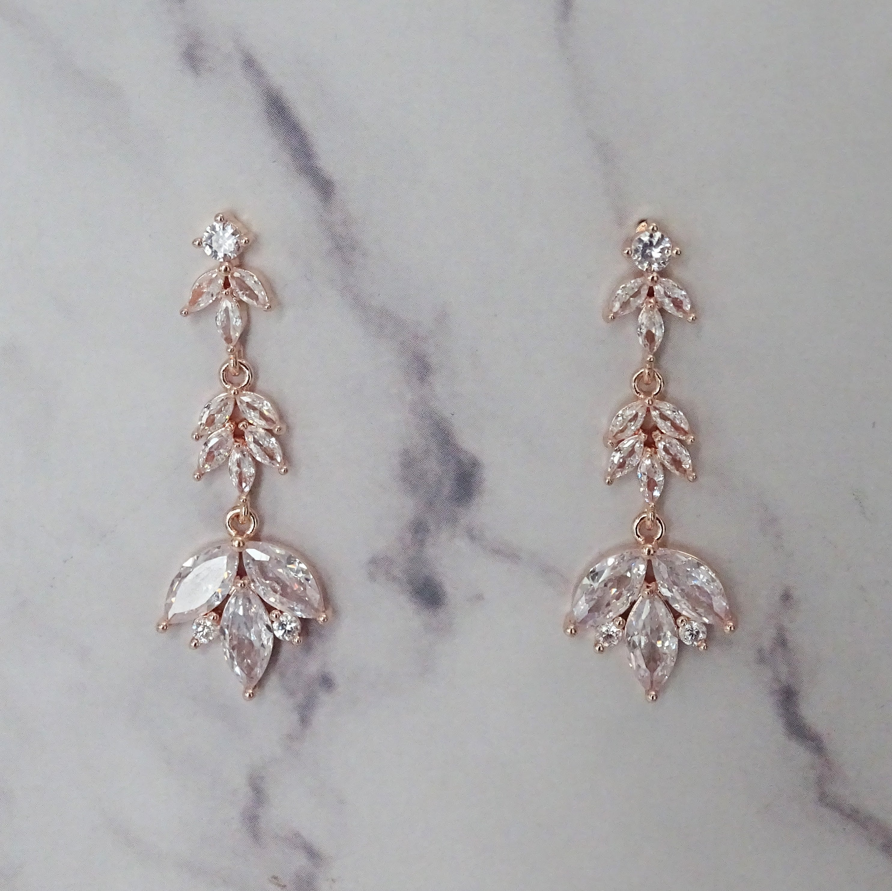 AR349 Aretes Oro Rosa Candelabro Chico