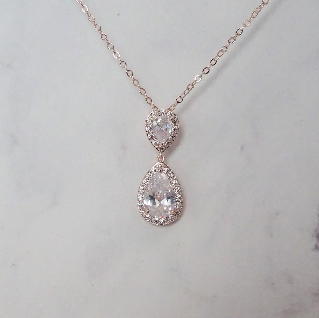 CR518 COLLAR ROSA GOTA-GOTA PETIT