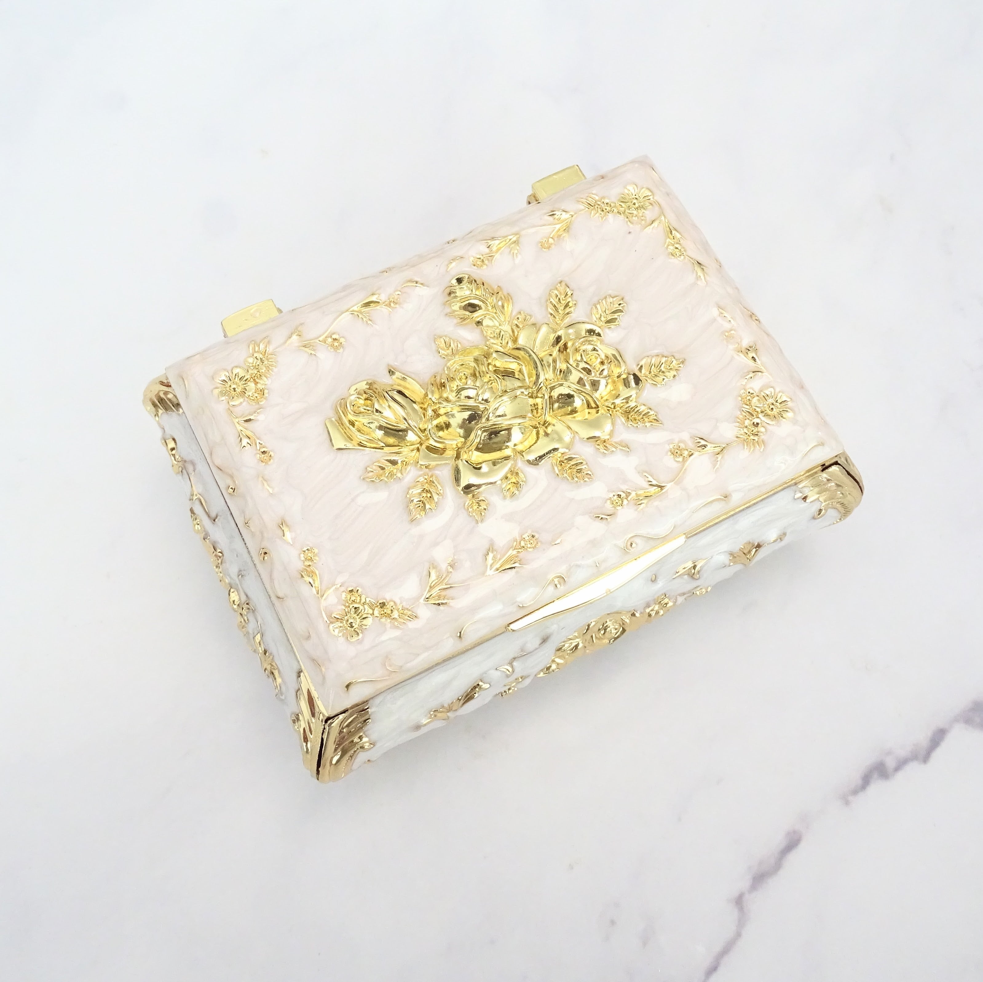 ARR425 Cofre para arras Esmalte rectangular Dorado