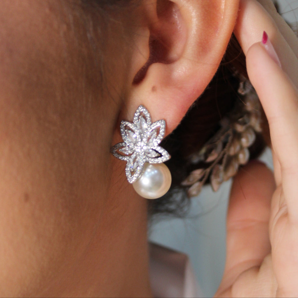 AP442 ARETES PERLA Y MARQ TOMATE