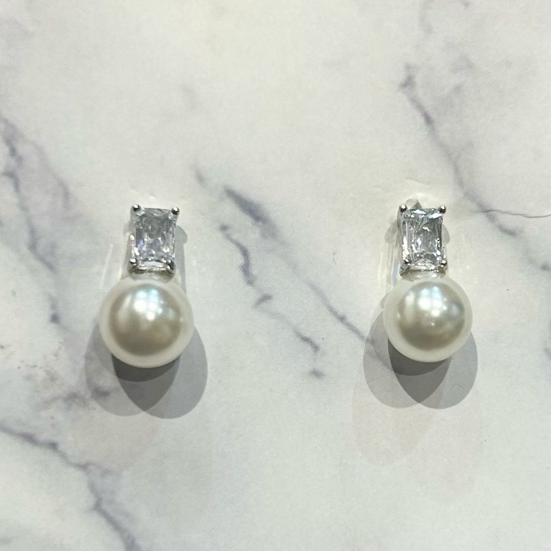 AP783 ARETES CRISTAL PERLA MINII