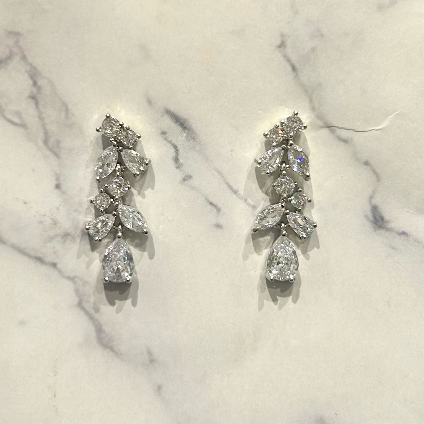 AP785 ARETES GOTAS MINI CRISTAL