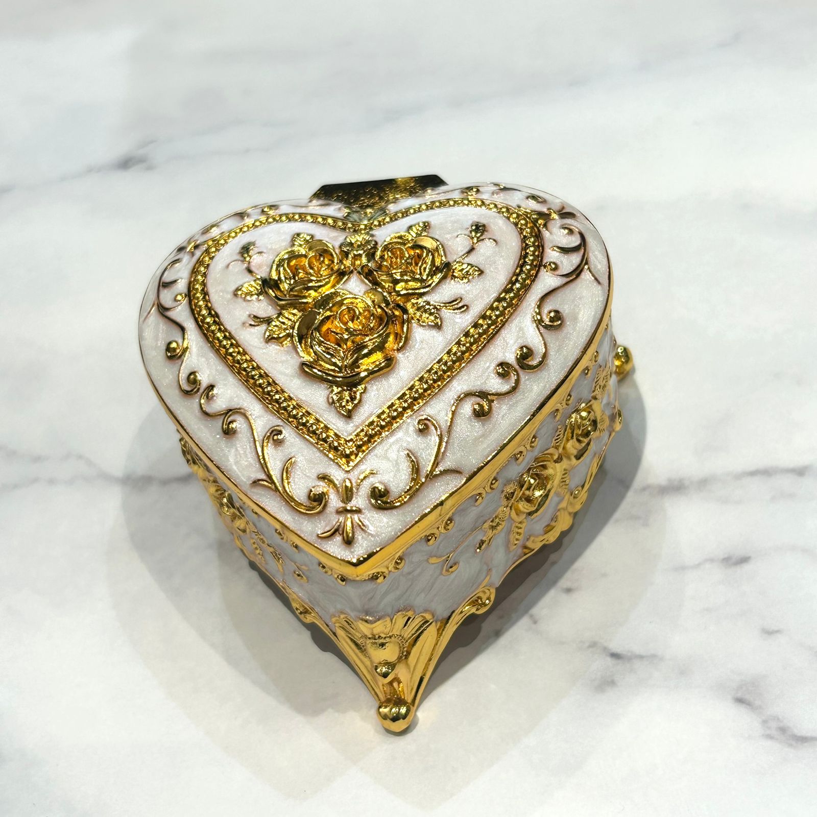 ARR726 Cofre para arras esmalte corazón