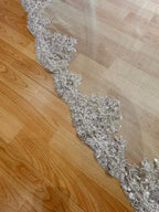 ZAMORA Mantilla Ivory de 4 metros con Lentejuelas Completo