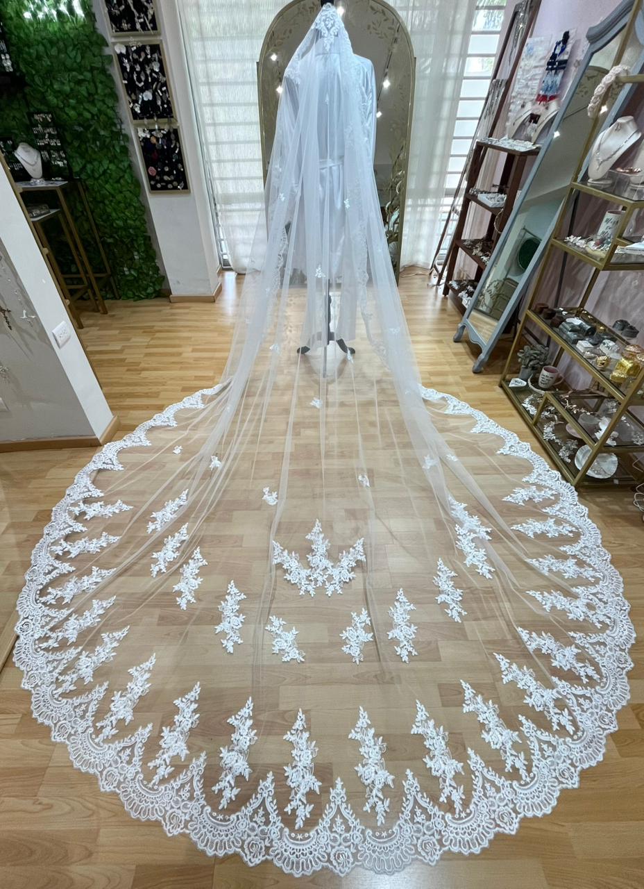 Marbella Mantilla Ivory 3 Metros con Lentejuelas Transparentes