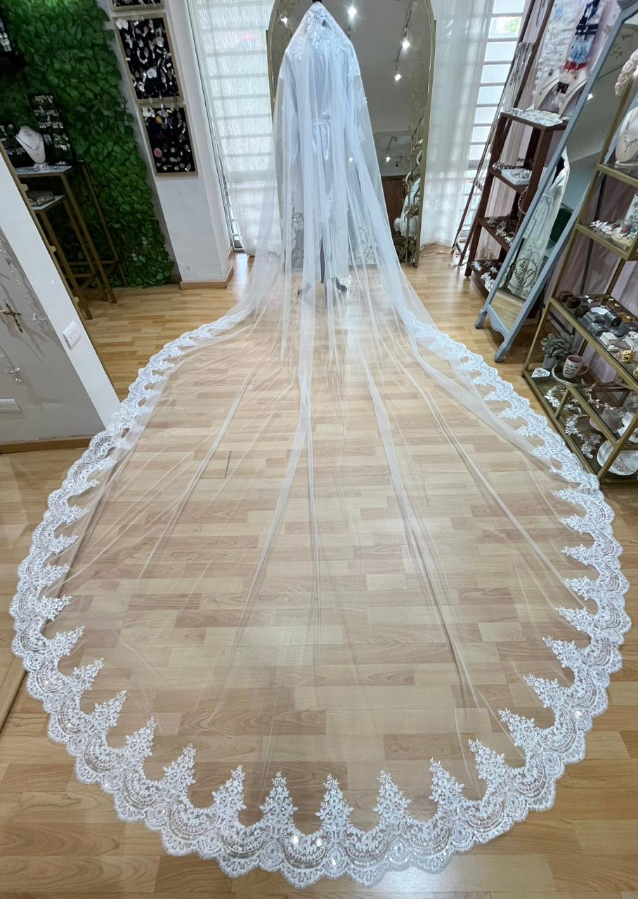 MALIBÚ Mantilla Ivory 4 mts completo aplicaciones .