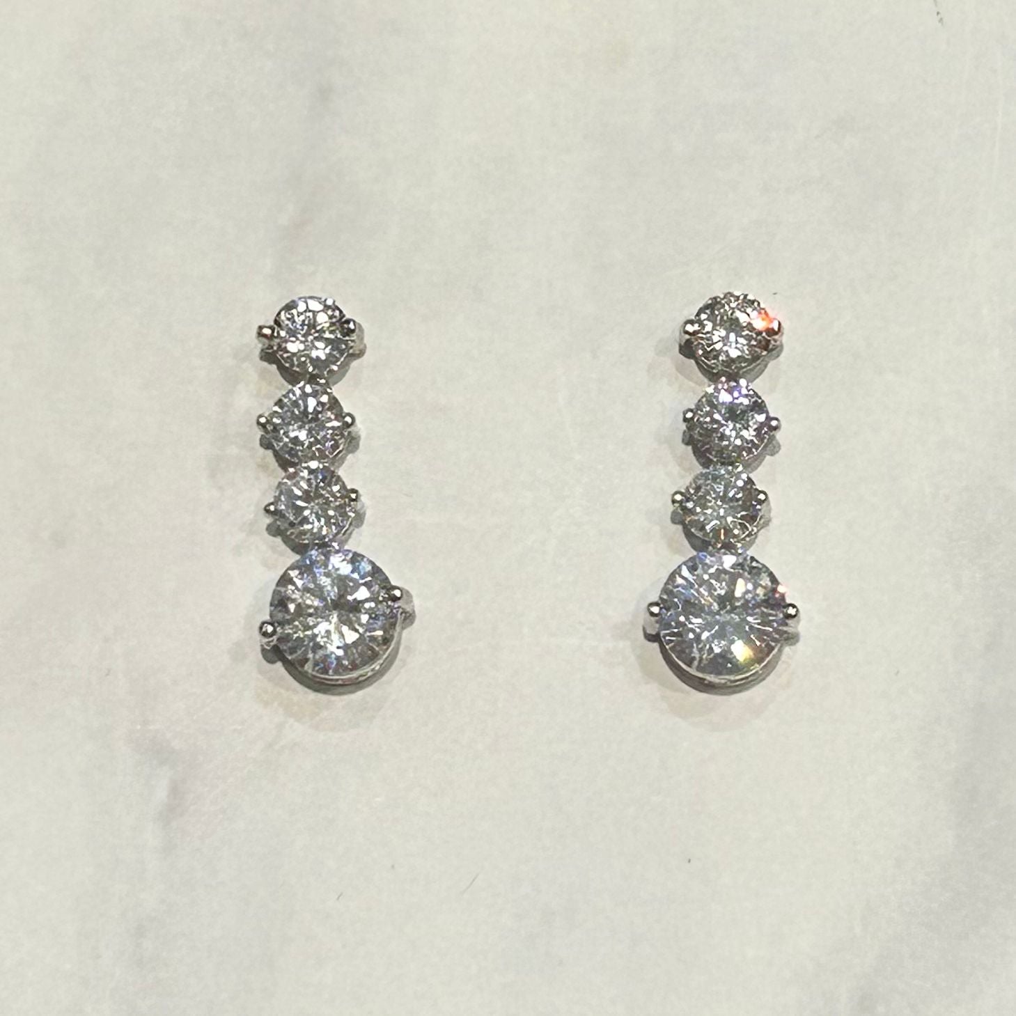 AP475 ARETES PLATEADOS 3 CIRCULOS