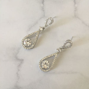 AP329 ARETES PLATA CRISTAL DENTRO GOTA-GOTA