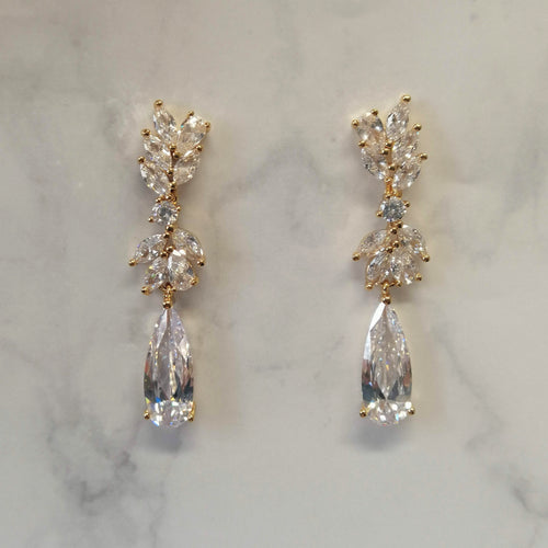 AD553 ARETES DORADOS DOBLE STUD GOTA DLG
