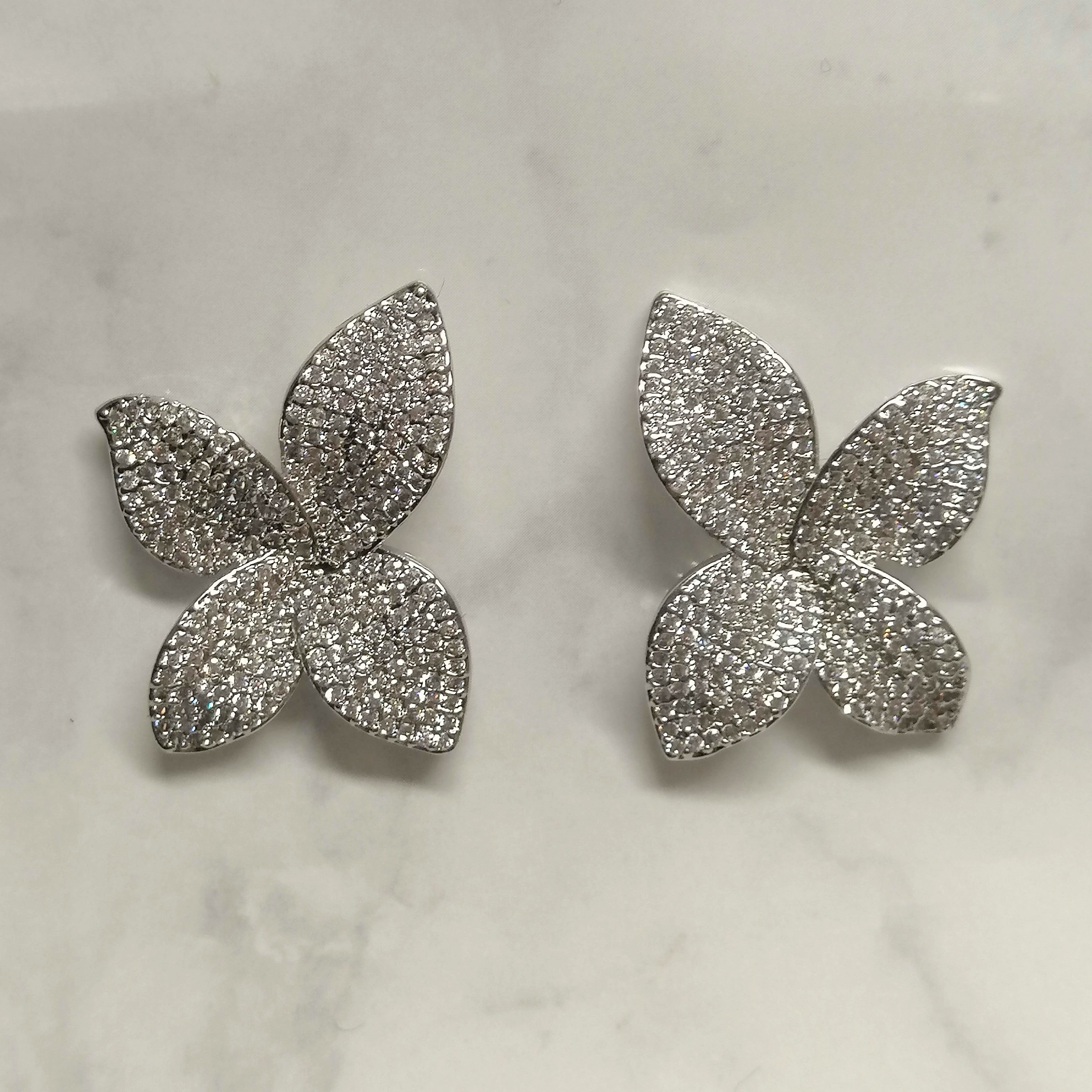AP458 ARETES PLATA FLOR FORR