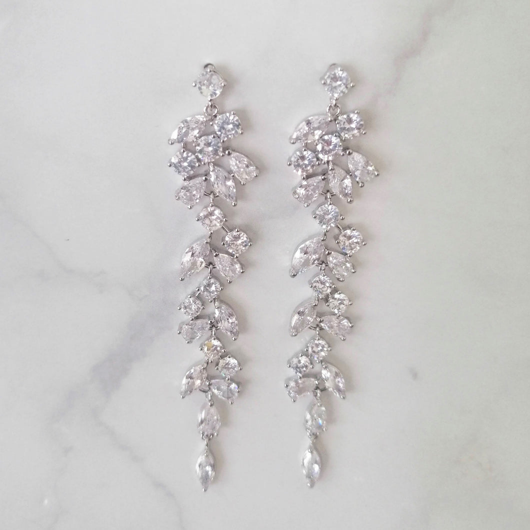 AP872 ARETES PLATEADOS XL LARGOS