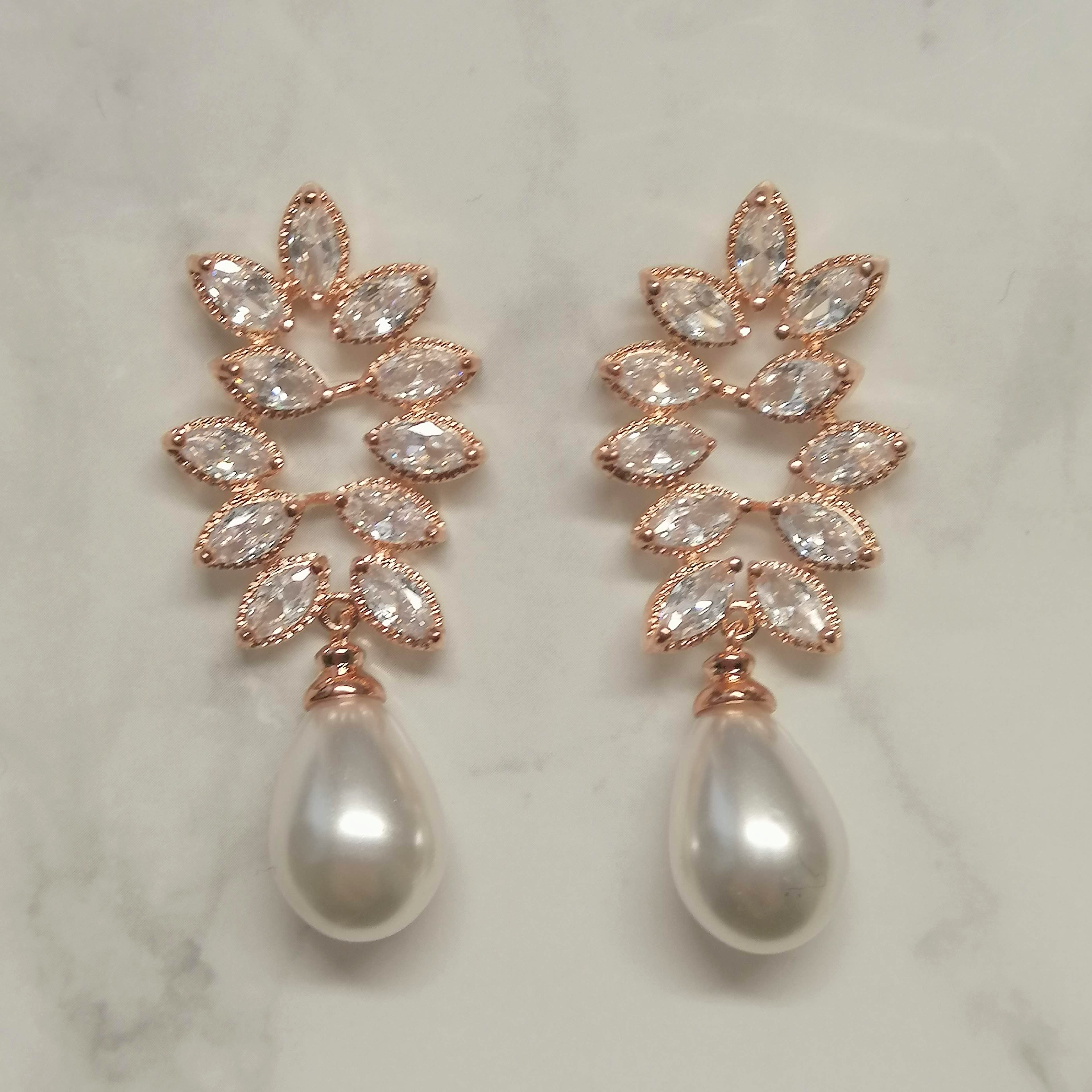 AR461 ARETES ROSAS GDE MARQ Y GOTA