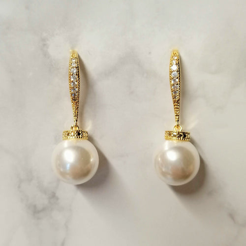 AD693 ARETES DORADOS PERLA GANCHO