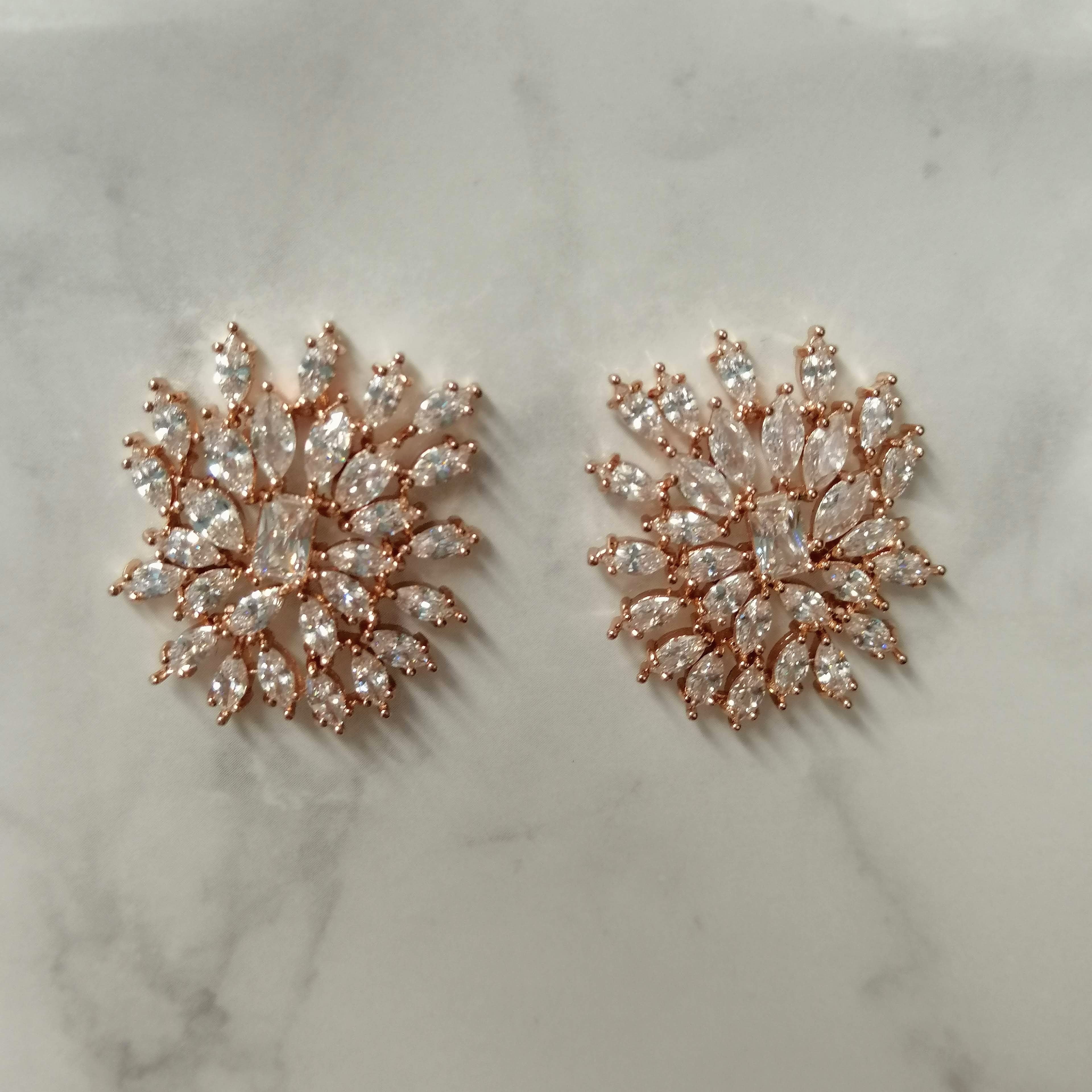 AR678 ARETES ORO ROSA STUD GRANDE