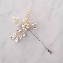 Cargar imagen en el visor de la galería, BD281 BOUTTONIERE FLOR Y MARQ PERLAS