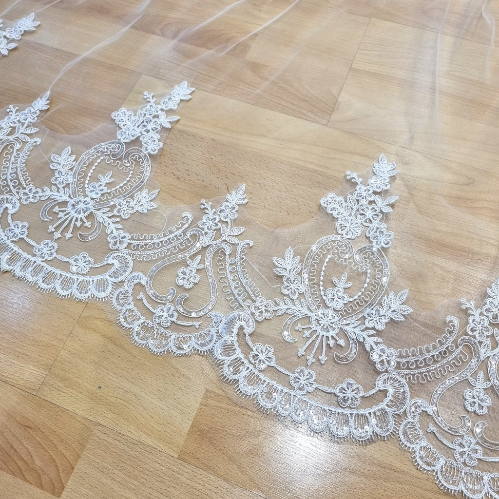 BASILEA Velo Ivory 4 mts con Lentejuela