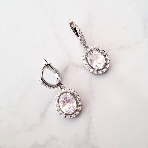 AP160 ARETES PLATEADIS HUGGIES OVALO