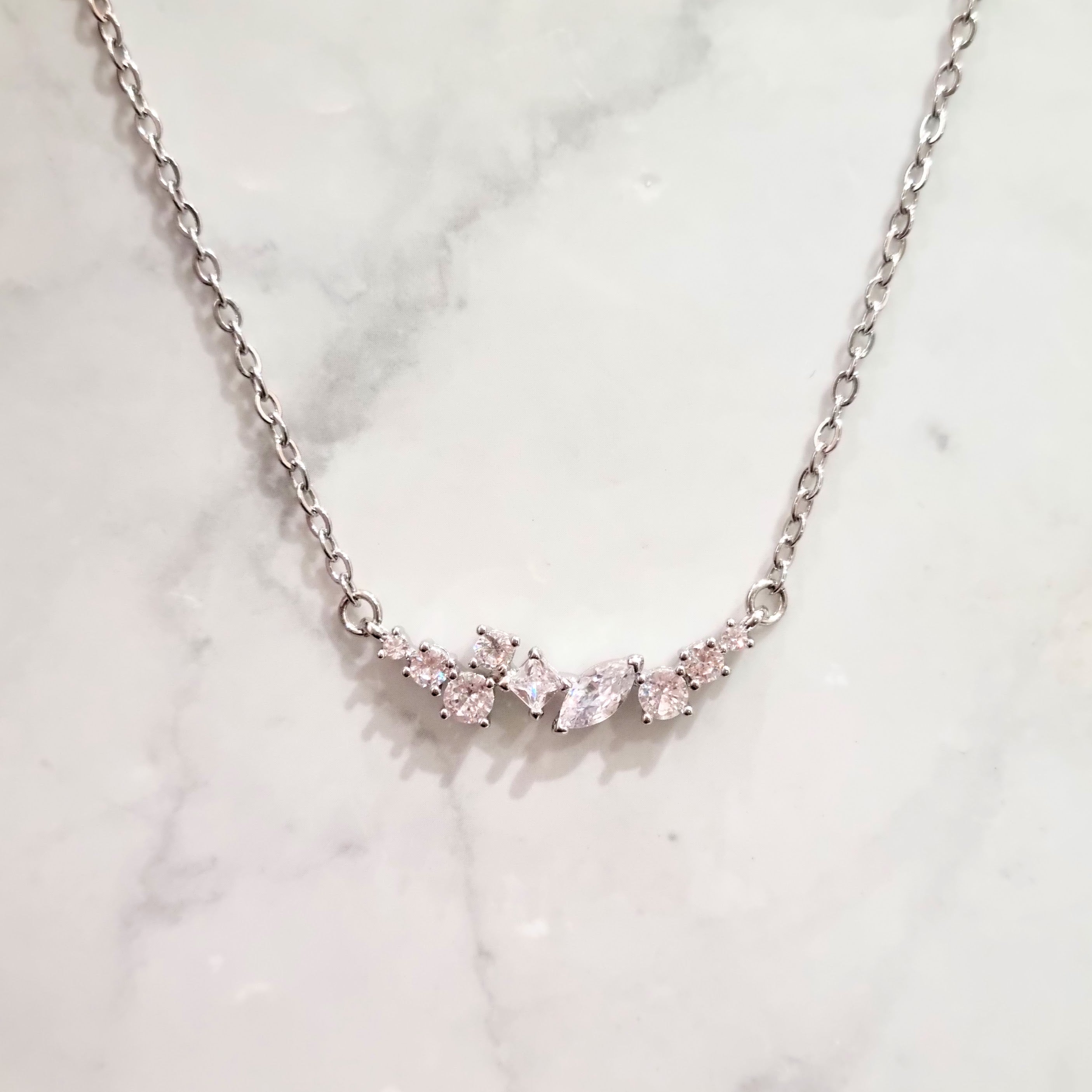 CP758 COLLAR PLATEADO PUNTITOS