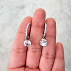 AP884 ARETES PLATEADOS HUGGIES CRIC