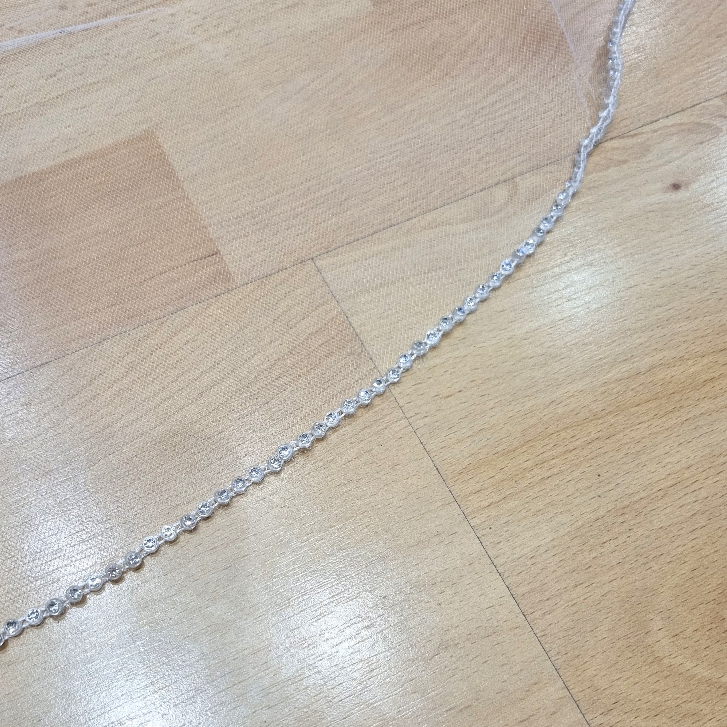 BALTIMORE Velo Ivory 3 metros tira cristales completo