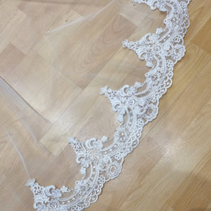 BIRMANIA Mantilla Ivory 3 metros encaje completo con arcos