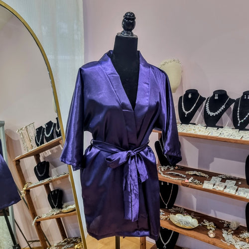 Bata Morada, lisa o para bordar