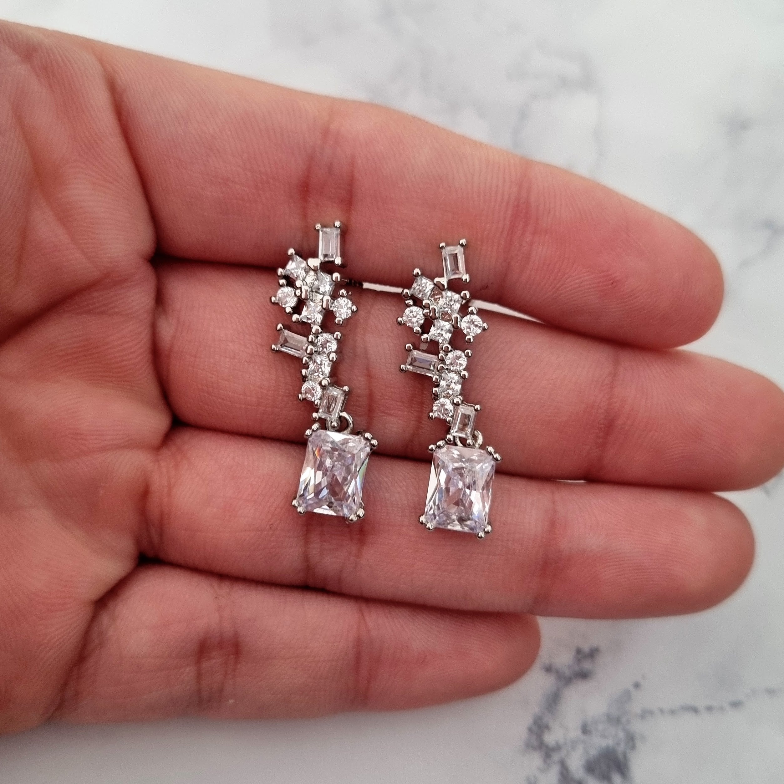 AP529 ARETES BAGUETTES