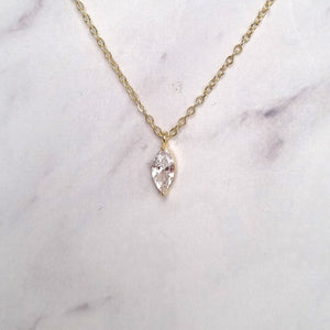 CD628 Collar Dorado Hoja Mini