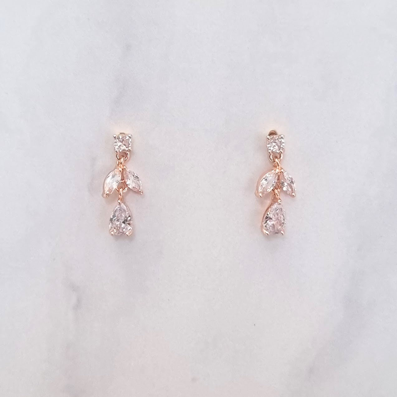 AR198 ARETES ROSAS TULIP MINI