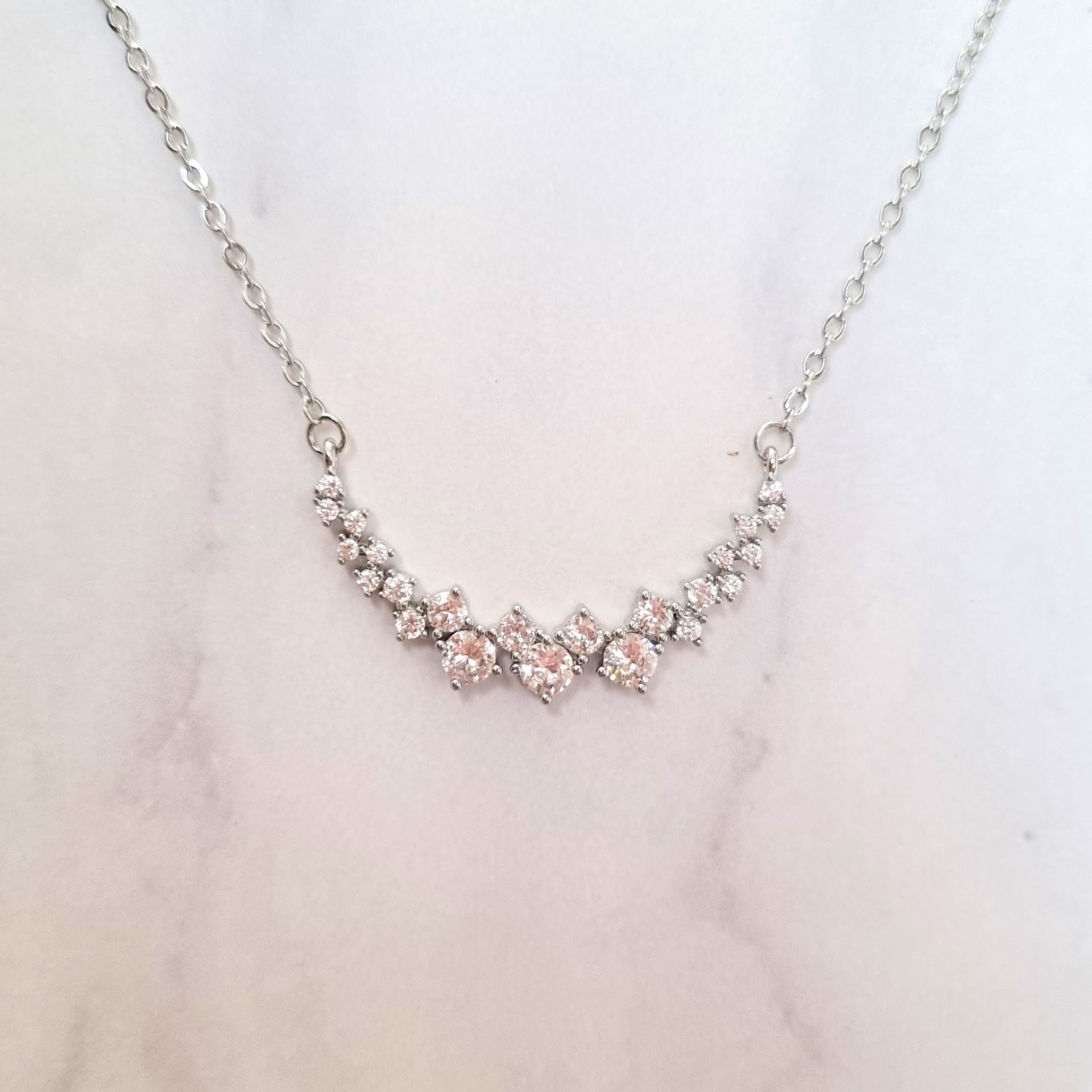 CP145 COLLAR PLATEADO CIRC SONRISA