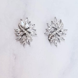 AP117 ARETES PLATA MARQUISE Y CURVA