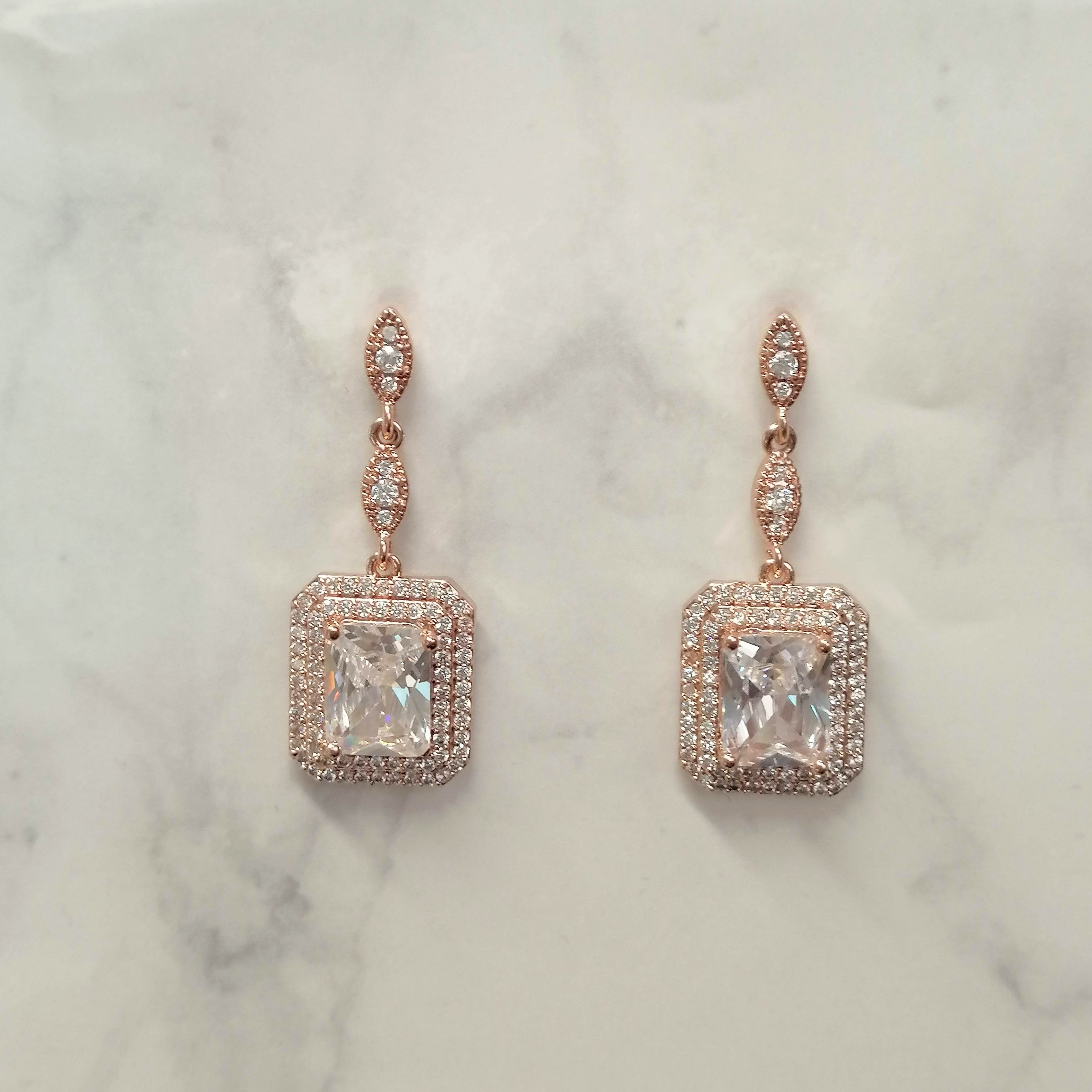 AR638 ARETES ROSA CUADRADOS