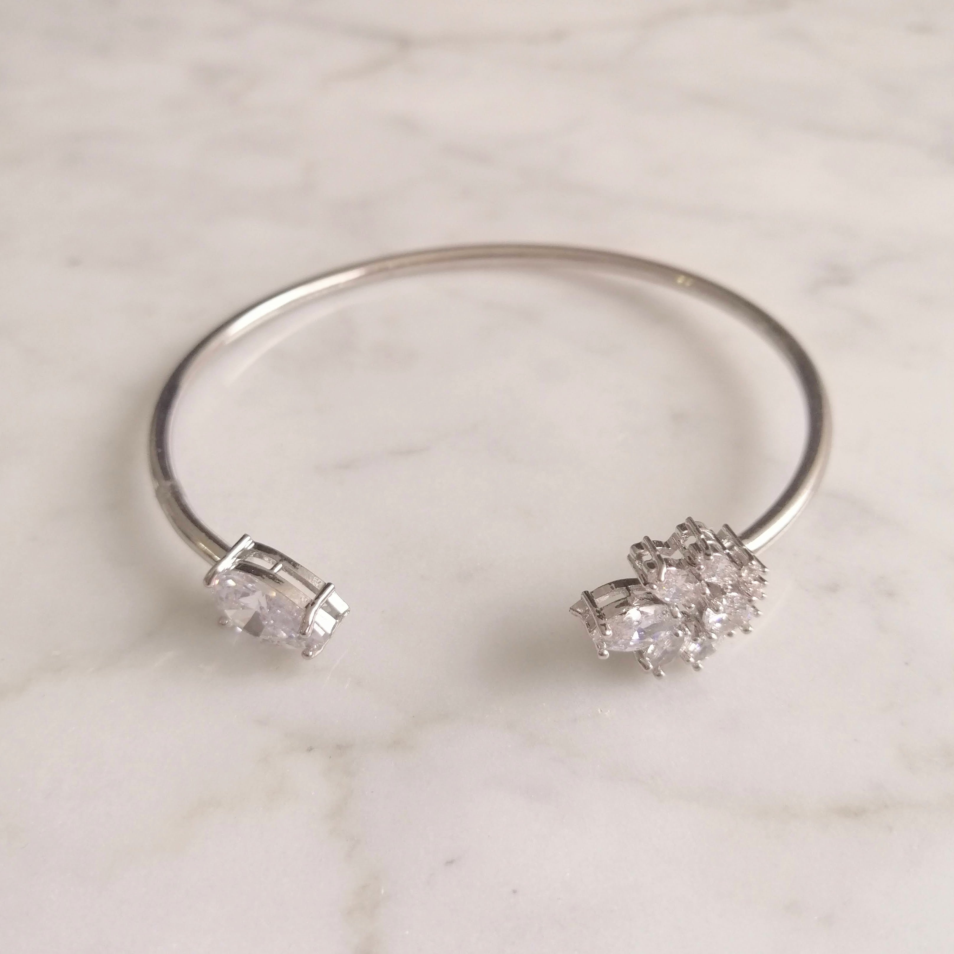 PP740 Aro Plateados Marq y Gota