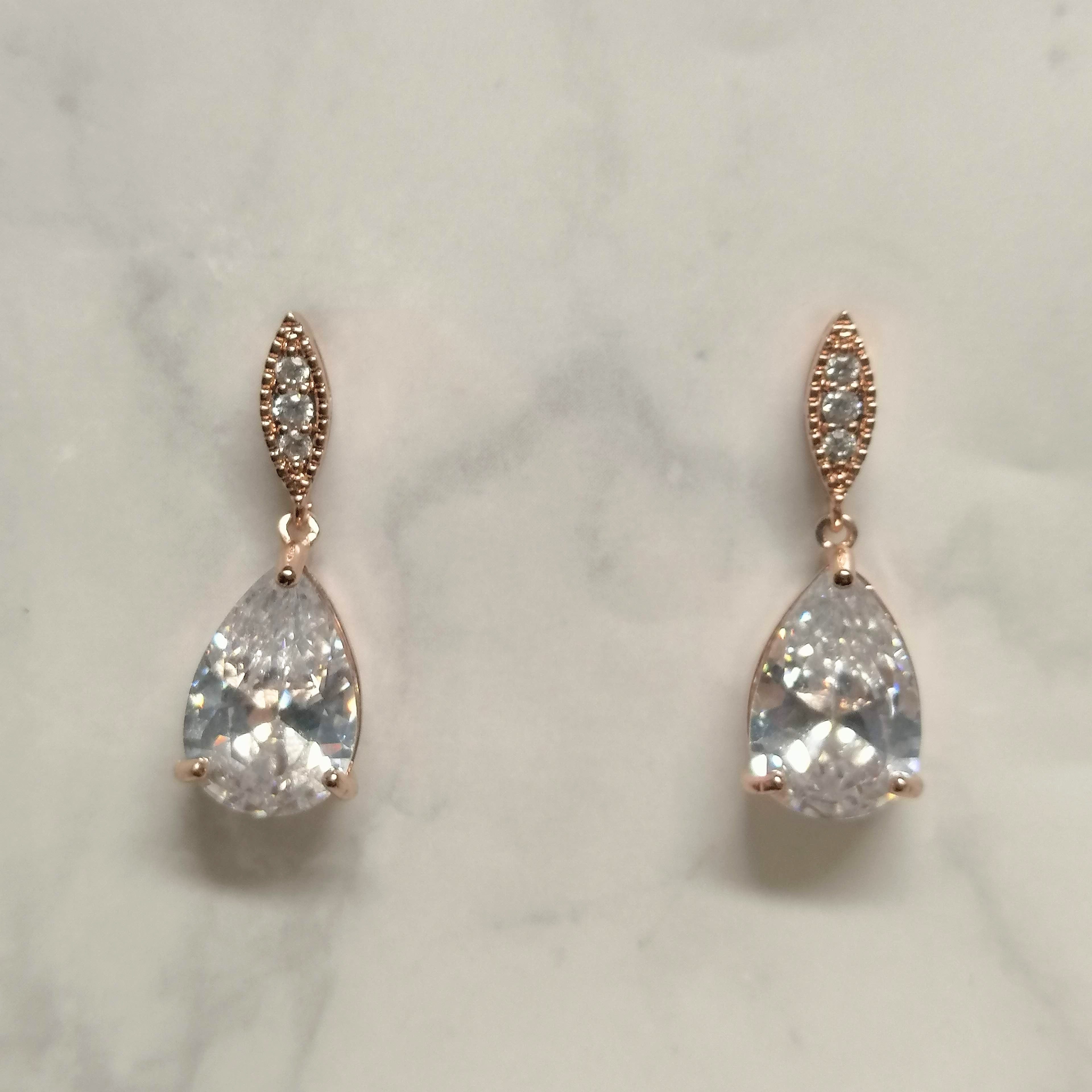 AR536 ARETES ROSA MARQ Y GOTA CH