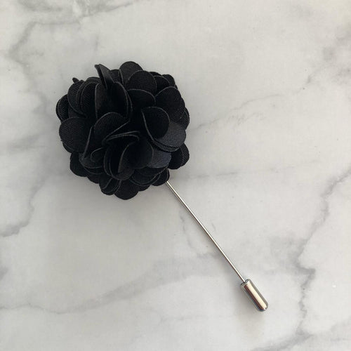 BP155 BOUTTONIER FLOR SATIN NEGRO