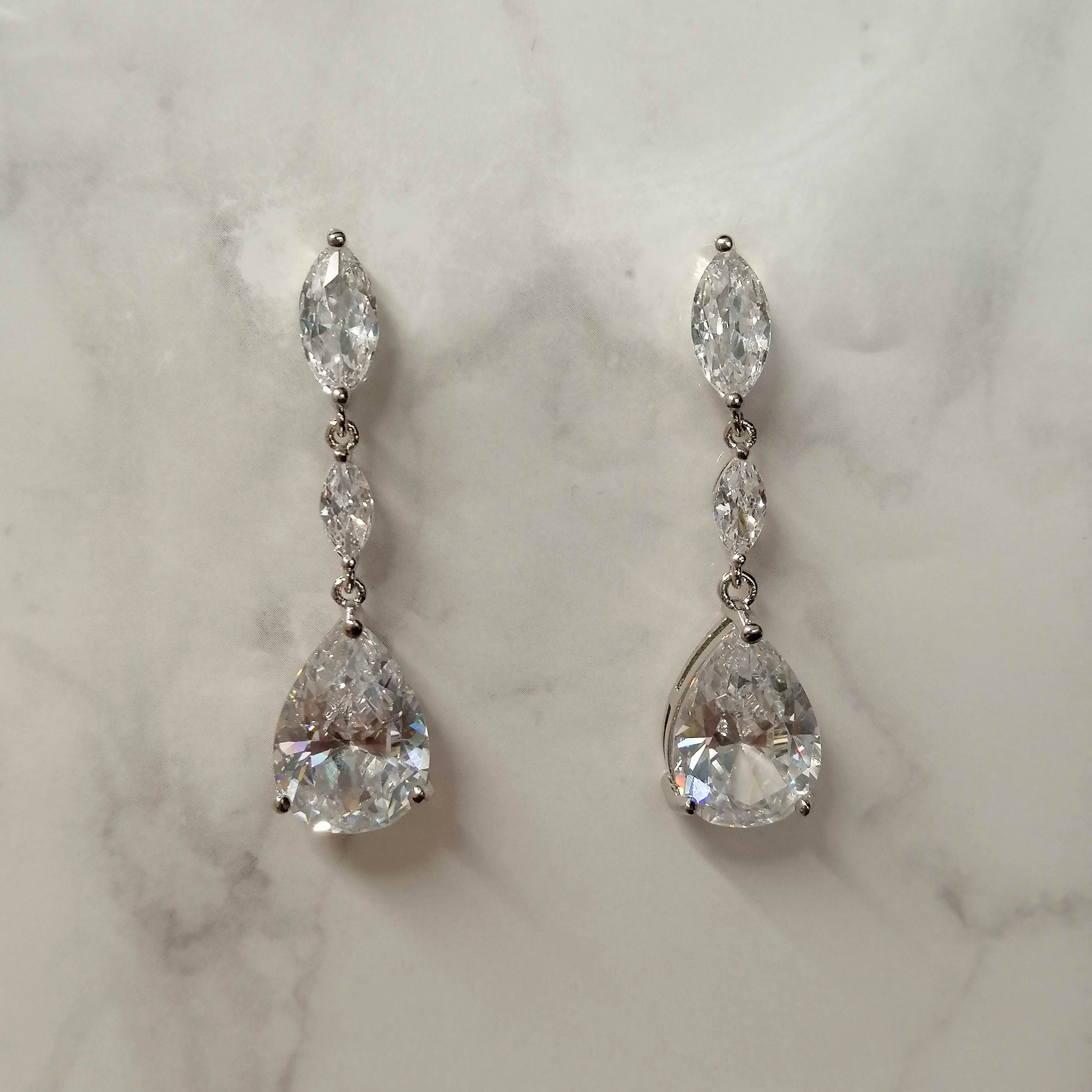 AP664 ARETES PLATA GOTA SOBRE 2 MARQ