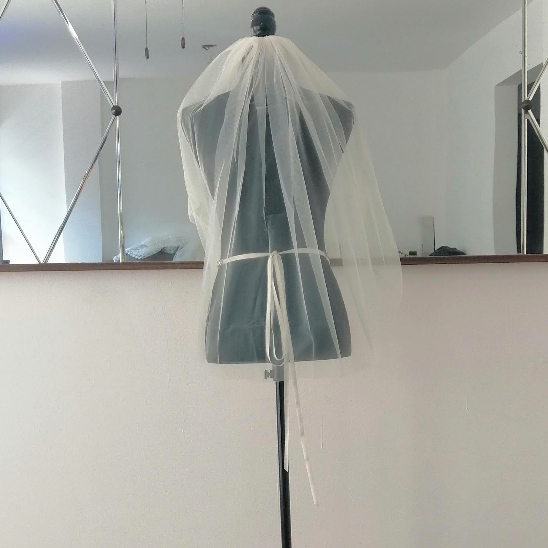 VI378 Velo Ivory Corto Sencillo Suave