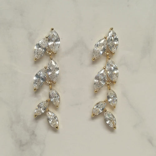 AD460 ARETES DORADOS 7