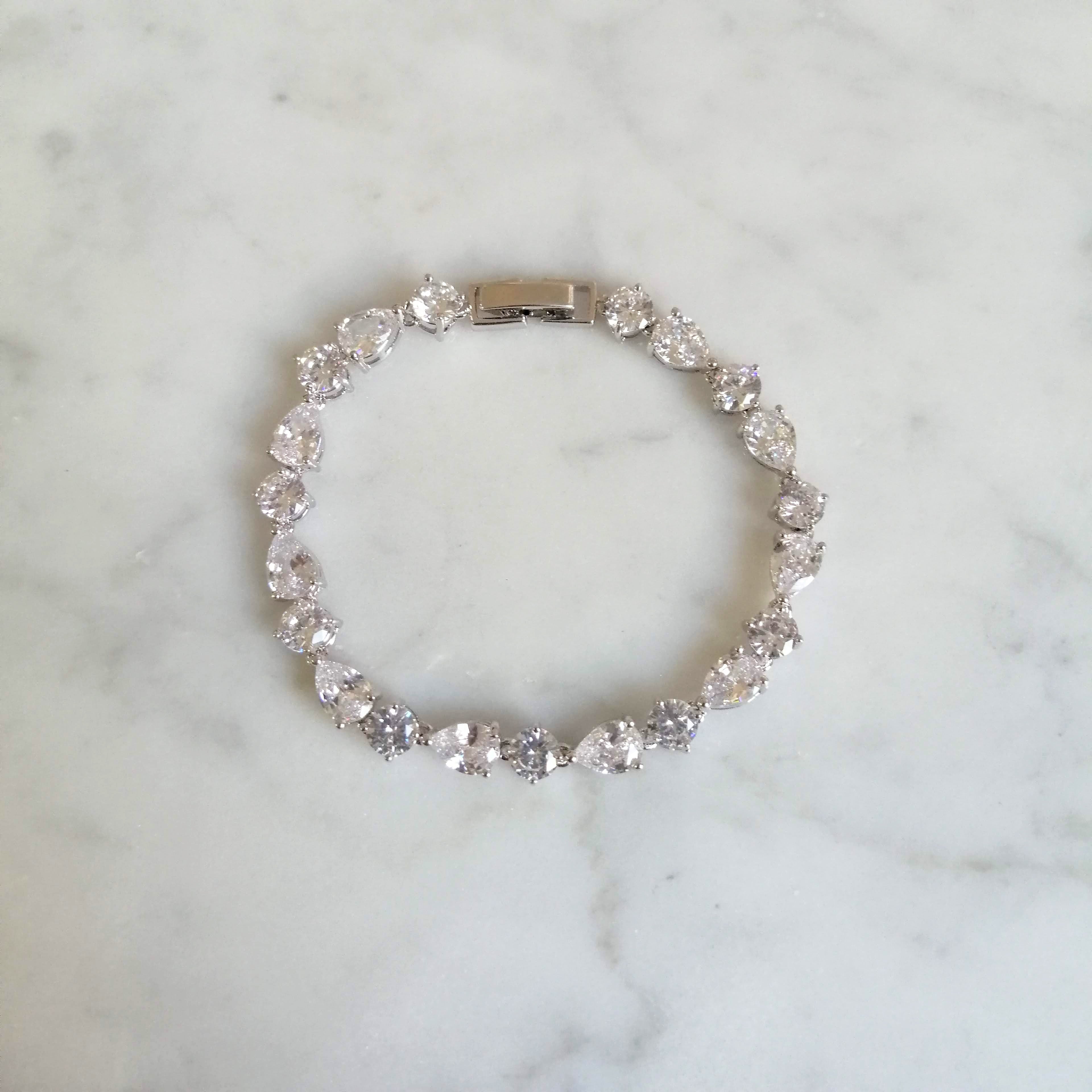 PP815 PULSERA PLATEADA GOTA MINI Y CIRC SIN MARCO