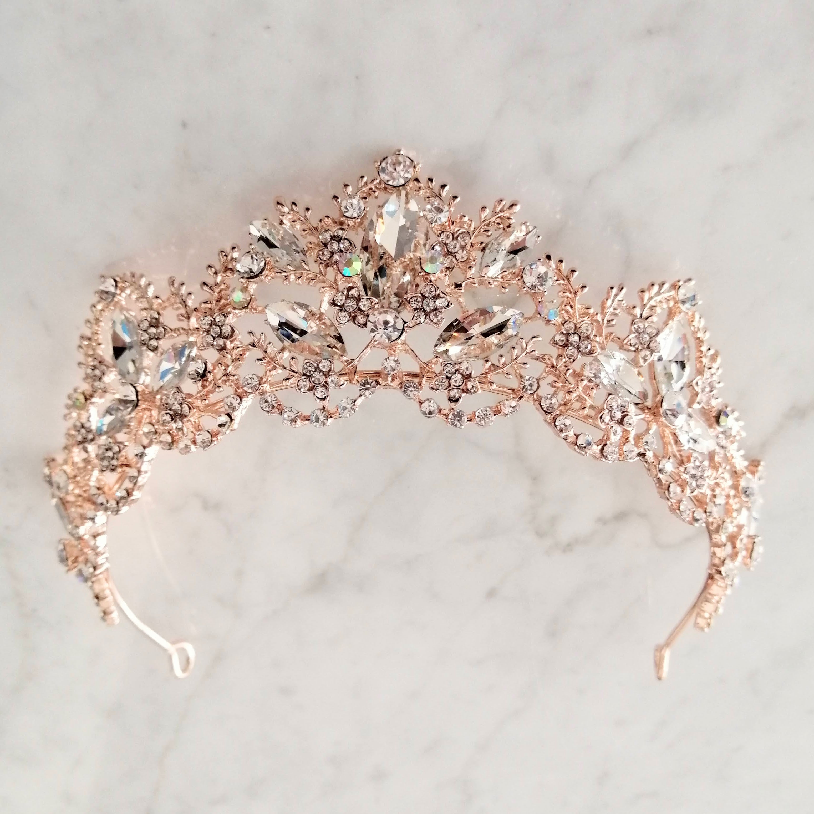 TIARA NURIA