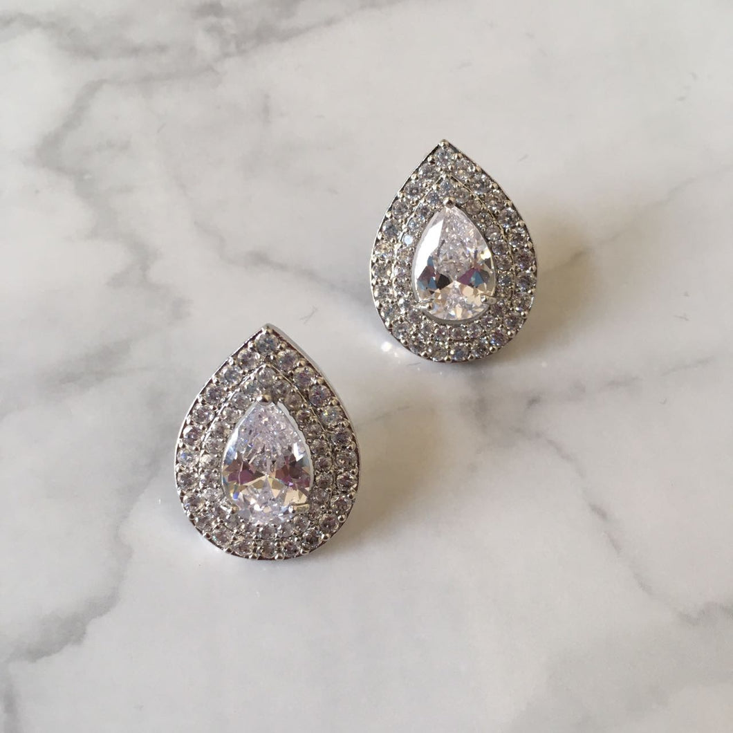 AP271 ARETES PLATA GOTA GDE
