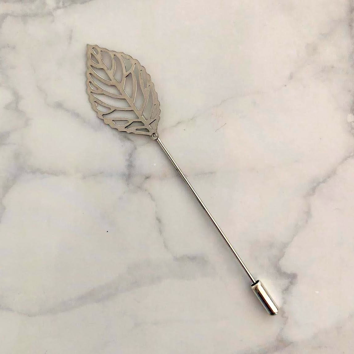 BP104 BOUTTONIER PLATA FILIGRANA HOJA