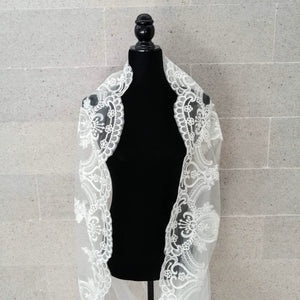 OSLO Mantilla Ivory 5 metros encaje completo Corazon VI336