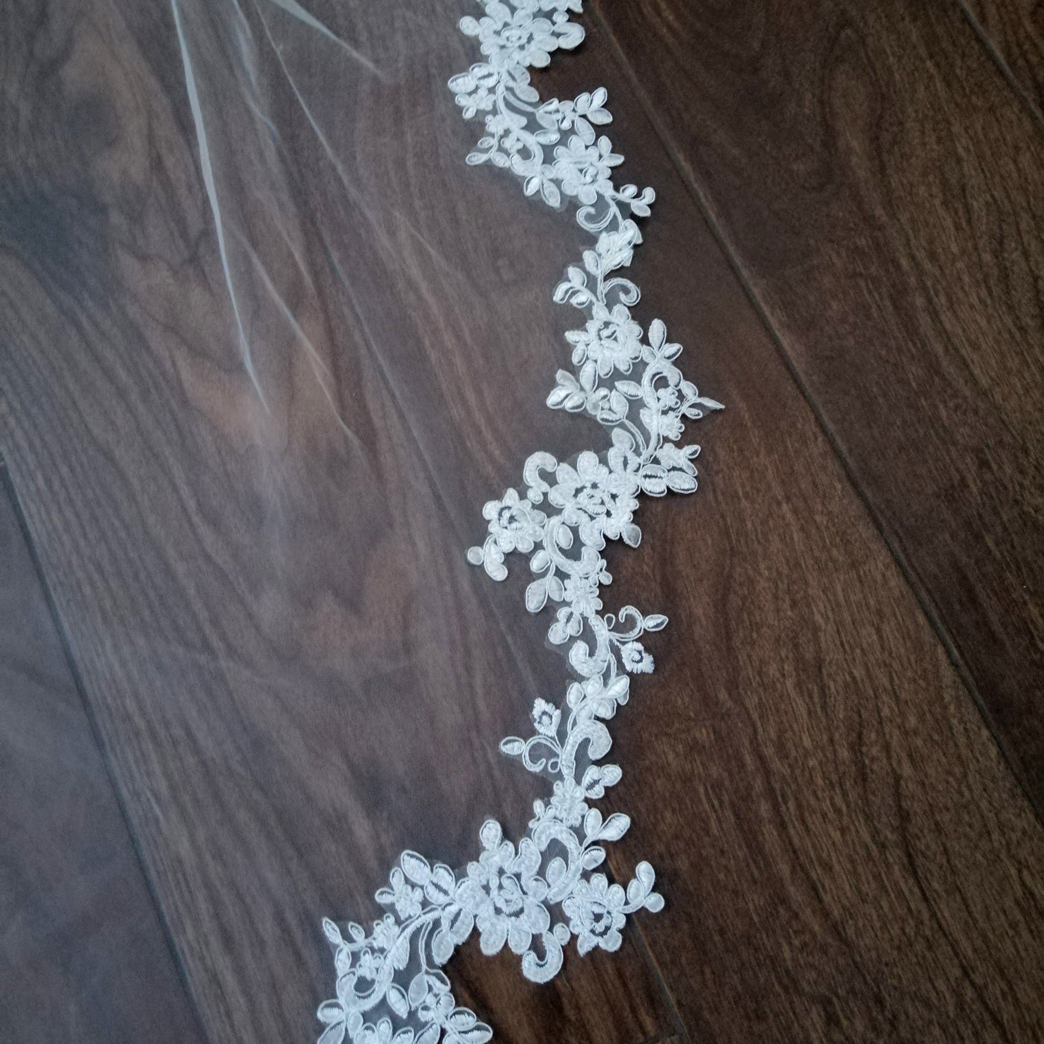 ESLOVENIA MANTILLA IVORY 3 METROS CON ENCAJE VI339