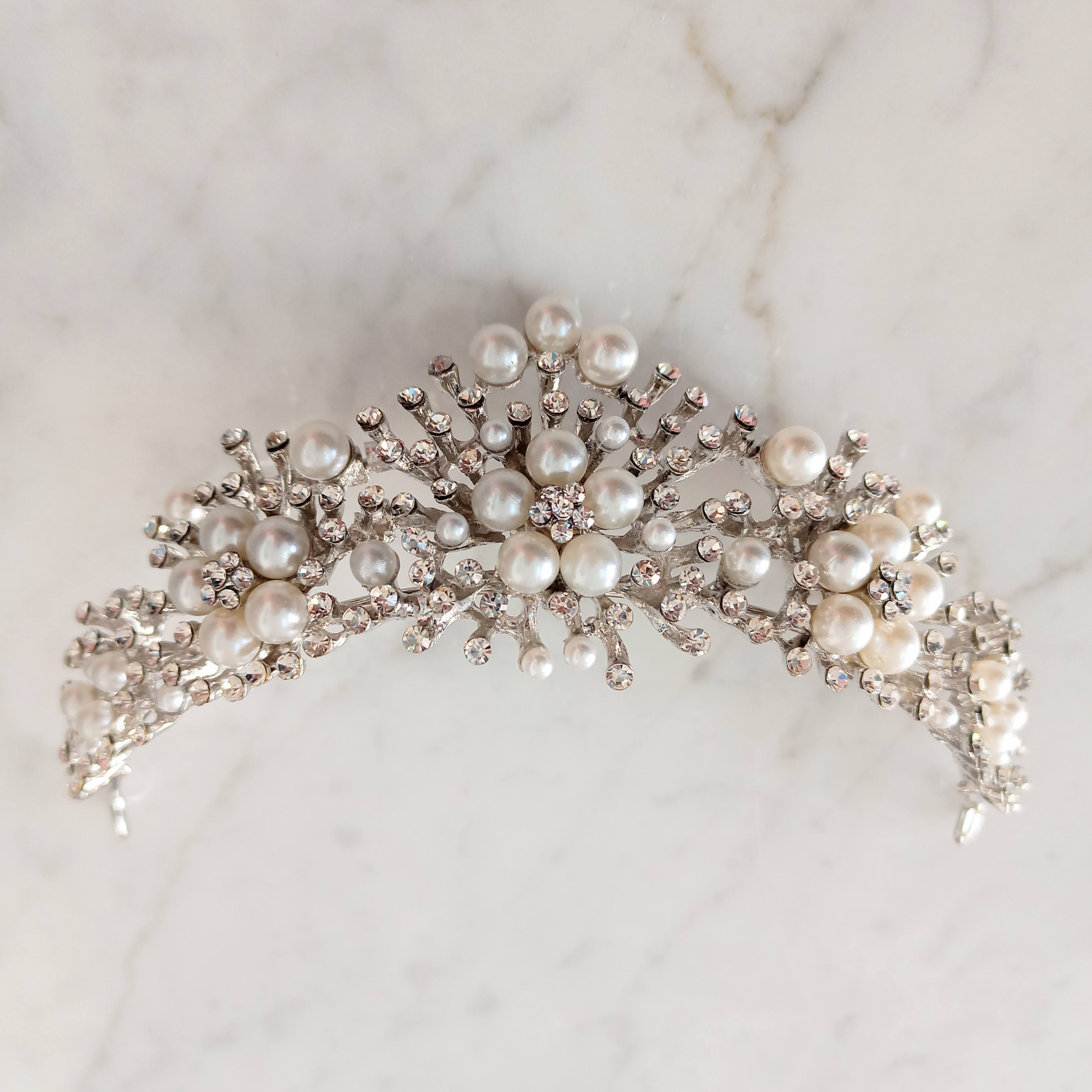 Tiara Shelly