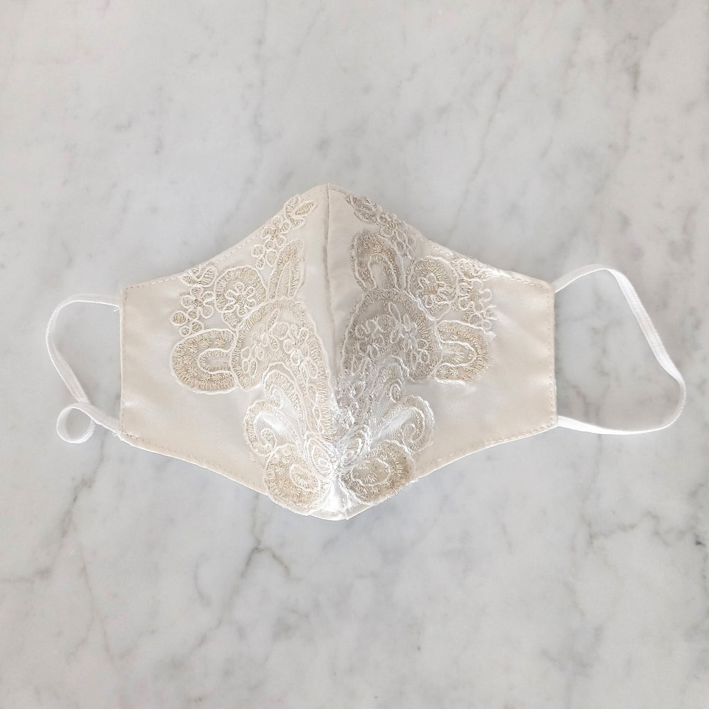 CB102 Cubrebocas color Ivory con Champagne